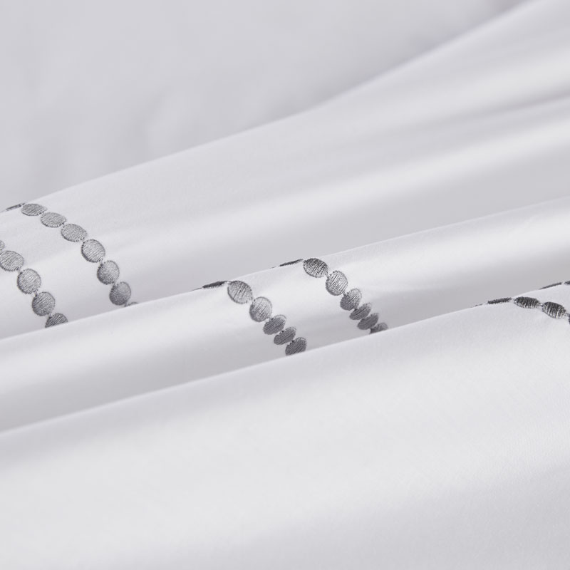 300TC Dot Broderet 100% Bomuld Sengetøjssæt 300TC Dot Broderet 100% Bomuld Sengetøjssæt