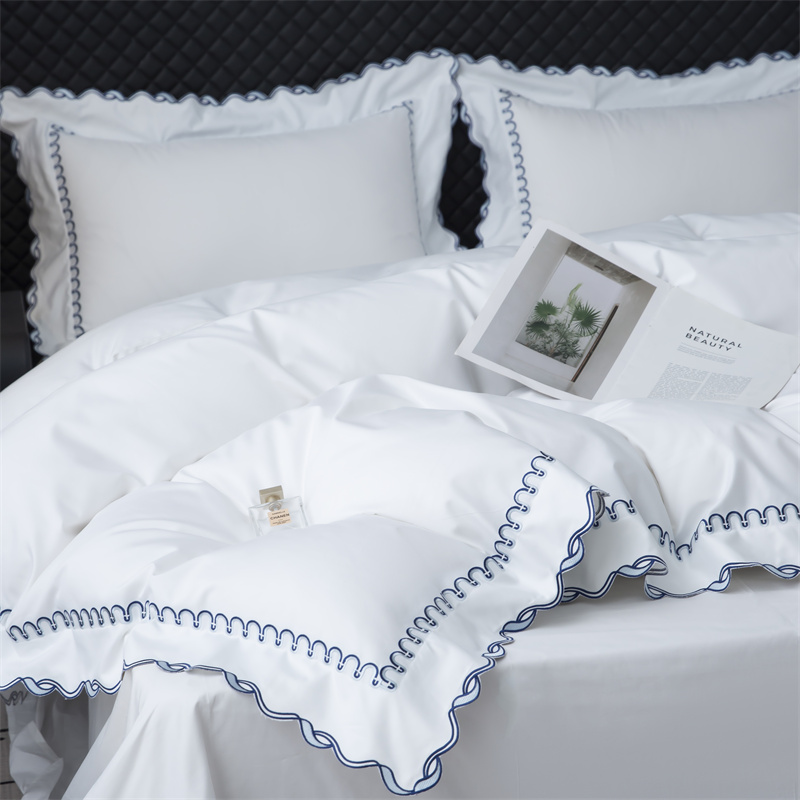 Udsøgt broderi snit design 350TC bomuld satin sengetøj sæt Udsøgt broderi snit design 350TC bomuld satin sengetøj sæt
