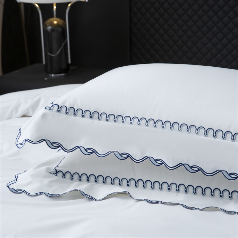 Udsøgt broderi snit design 350TC bomuld satin sengetøj sæt Udsøgt broderi snit design 350TC bomuld satin sengetøj sæt