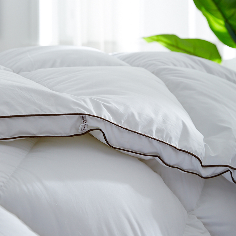 Andedun Varm Blød Dyne Med Piping 100% Bomuld Andedun Varm Blød Dyne Med Piping 100% Bomuld