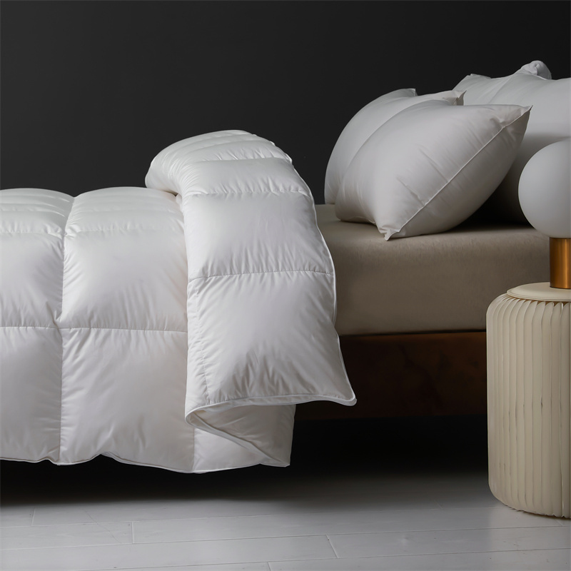 Dyne dunfjer Blød let dynedyne til vinteren Dyne dunfjer Blød let dynedyne til vinteren