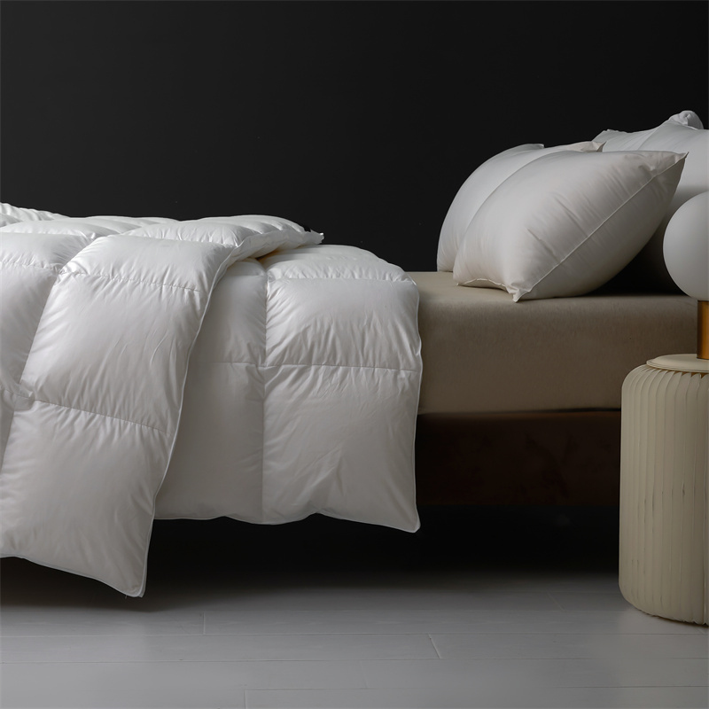 Dyne dunfjer Blød let dynedyne til vinteren Dyne dunfjer Blød let dynedyne til vinteren