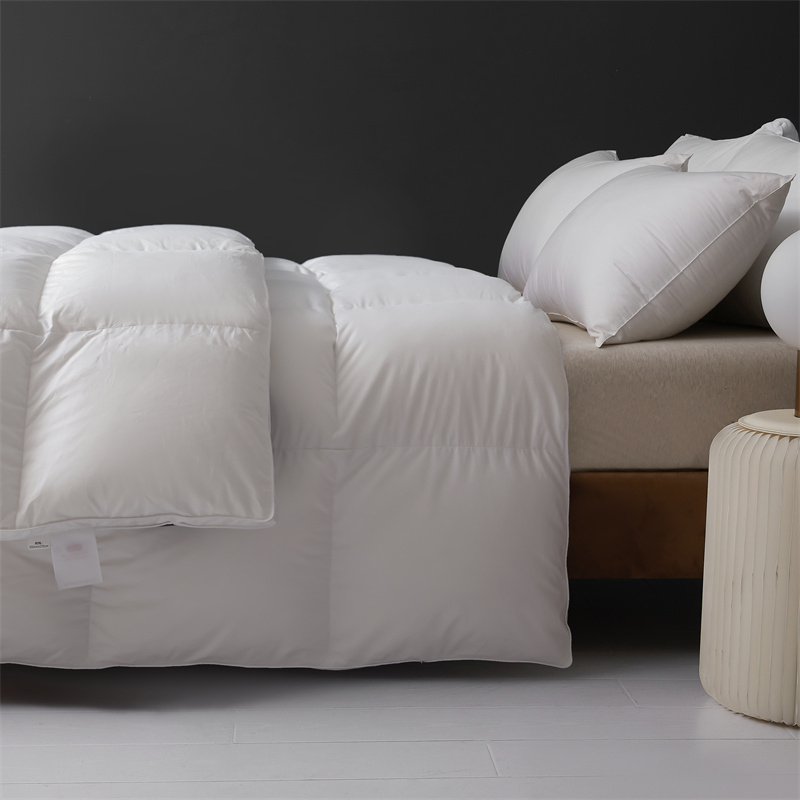 Dyne dunfjer Blød let dynedyne til vinteren Dyne dunfjer Blød let dynedyne til vinteren