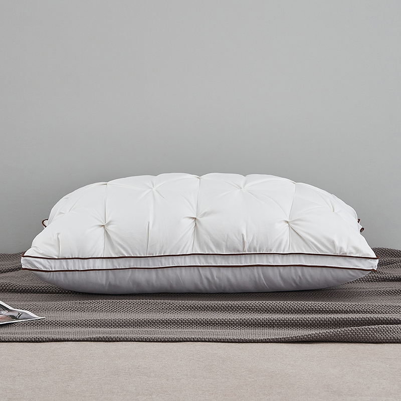 Gåsedunsfyldning Twisted Technology Pude Gåsedunsfyldning Twisted Technology Pude