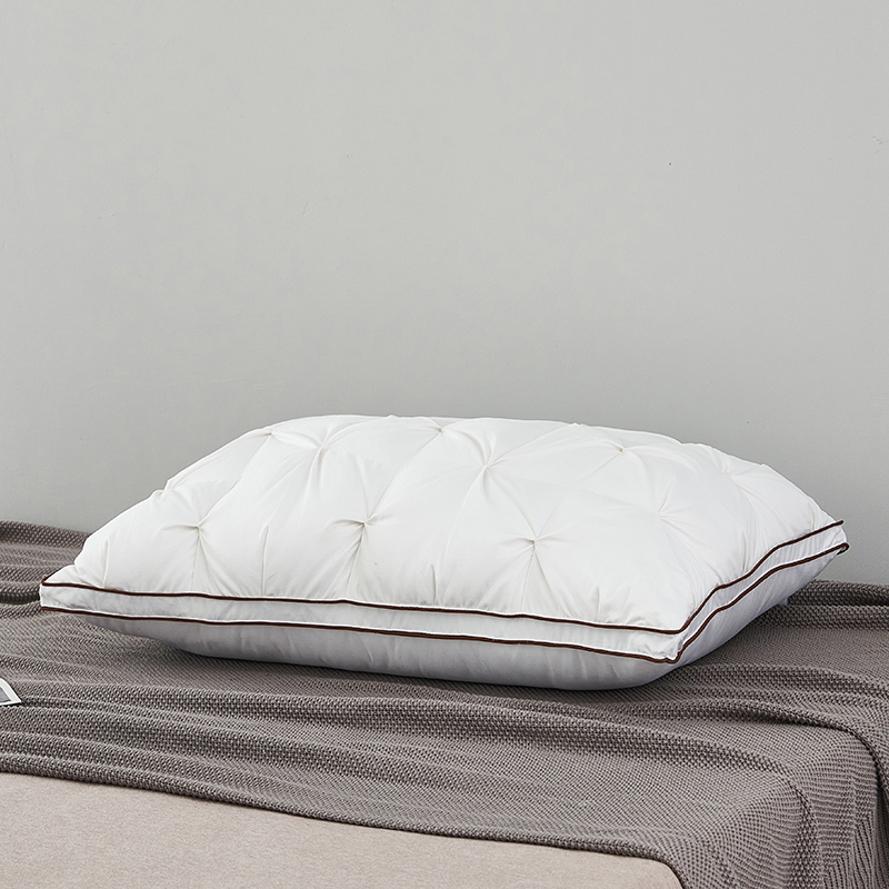 Gåsedunsfyldning Twisted Technology Pude Gåsedunsfyldning Twisted Technology Pude