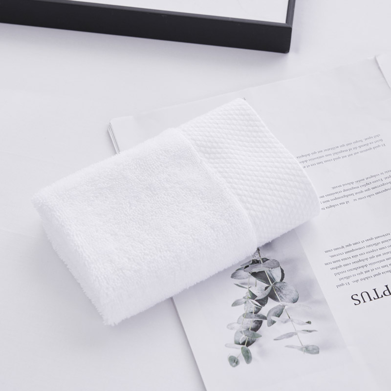 Jacquard Border Hotel hvidt badehåndklæde Jacquard Border Hotel hvidt badehåndklæde
